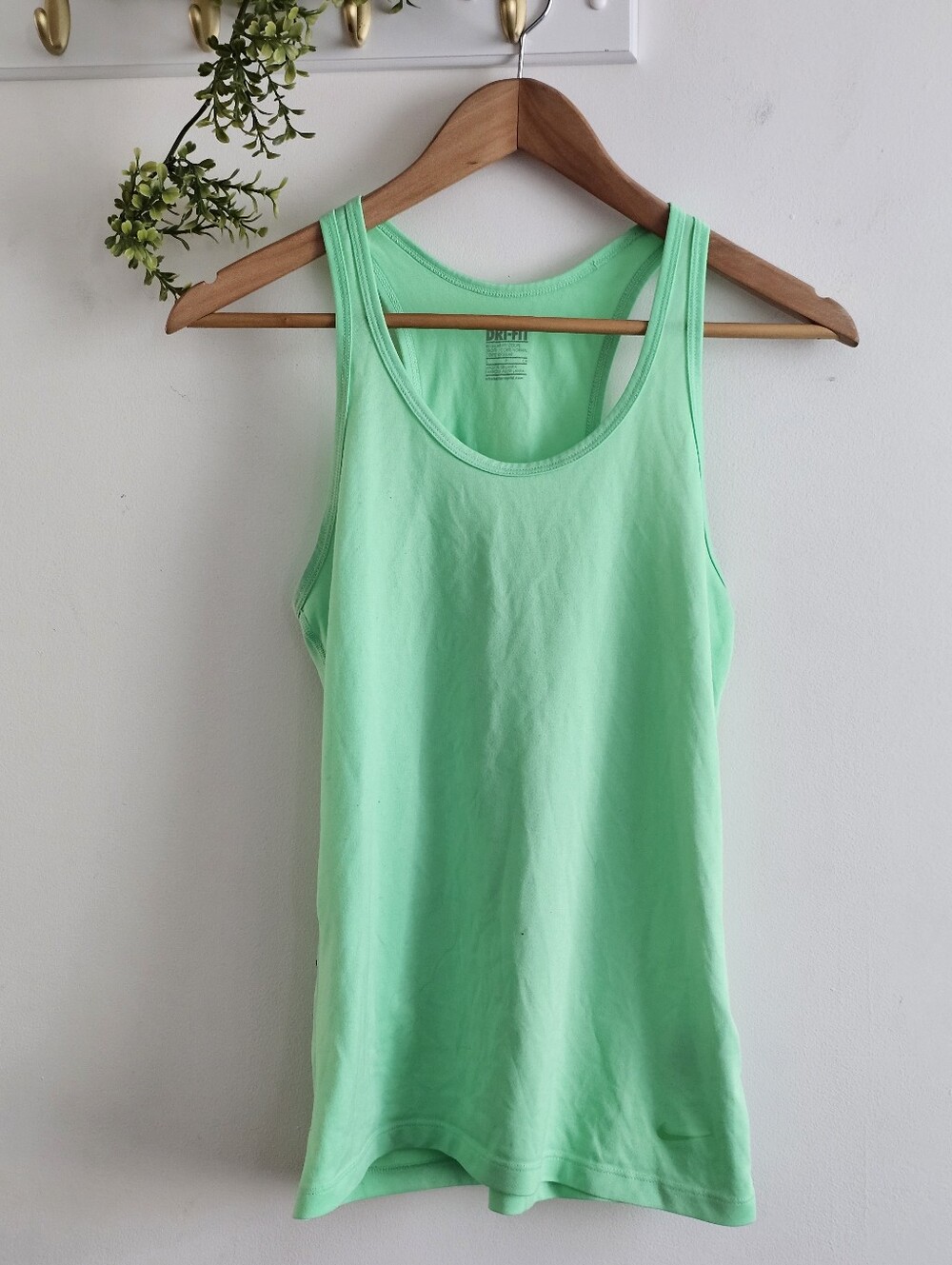 Nike Dri-FIT Neon Green Racerback Athletic Tank Top Women's Size Small